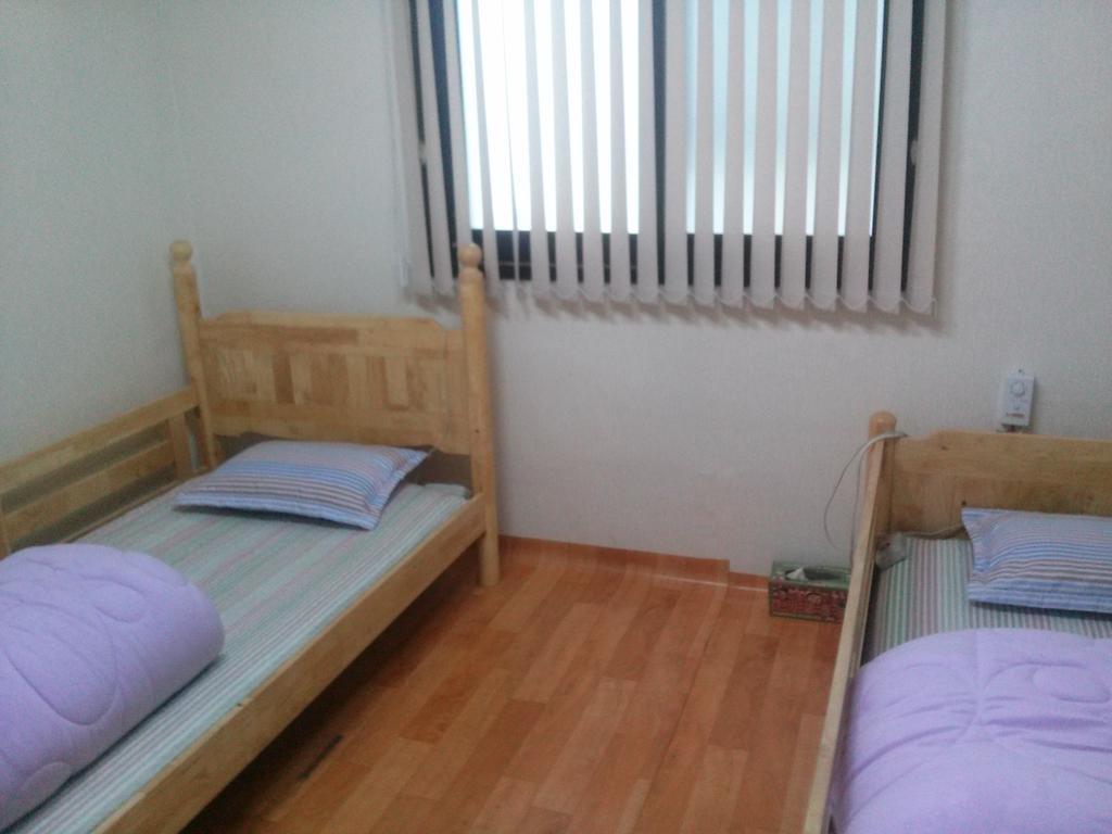 Little Prince Guesthouse Каннын Номер фото